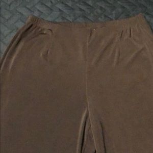 Chico”s 2 Piece Easywear Size 2. Almost New